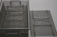 Verschlussdeckel VA 85301 höhenverstellbar für Kleinteilekorb 85300 Höhenverstellbarer Verschlussdeckel aus Edelstahl passend zum Kleinteilekorb 85300