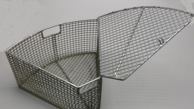 Galvanized segment basket 90 degrees, radius 365 mm, mesh size 8 mm for industrial parts cleaning
